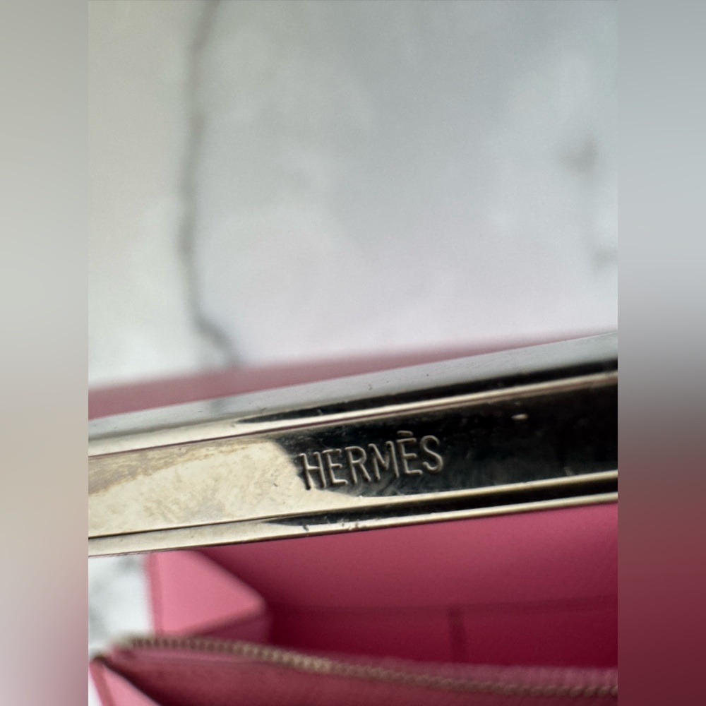 Hermès Constance Compact Wallet in Pink Epsom Leather with Palladium Hardware - Picture 6 of 16